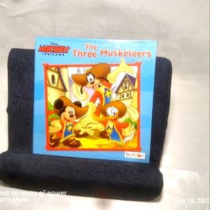 Disney hardcover Mickey and Friends The Three musketeers